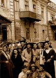 Имя файла=ama_massovka_odessa_1956.jpg
Размер файла=90КБ
Размеры=459x640
Дата=%895 %20, %2011 ama_massovka_odessa_1956.jpg