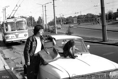 площадь 10-го Апреля
1975 год, добавлено с - http://www.odessatrolley.com/
фото Бориса Грачикова 
Ключевые слова: площадь 10 апреля одесса 