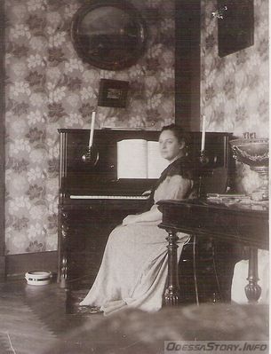 Канатная, 112
Дом-усадьба И.Б.Галюзмана. Галюзман Д.А. 
добавил - Виктор Корченов
