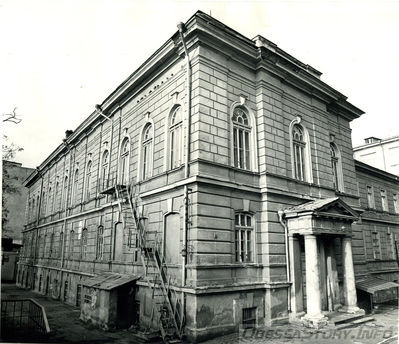 Внешний бульвар, 34
добавил - pl9019
http://forum.od.ua/showthread.php?t=59520&page=129
