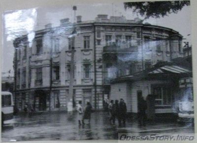 Греческая пл., 3/4
добавил - VicTur
