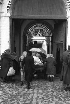 Выселение евреев в Дальницкий лагерь
1941
нашел Good++++ на сайте
http://foto.agerpres.ro/index.php?p=5&qt=1&qf=1&l=ODESSA&d=-1
