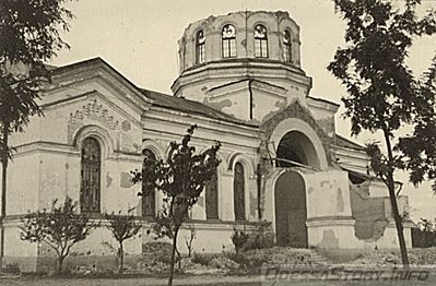 1942 год
 добавил - Good++++
 с сайта - http://fototecaortodoxiei.ziarullumina.ro/510-biserica-greaca-refacuta-la-initiativa-mitropolitului-visarion-puiu

