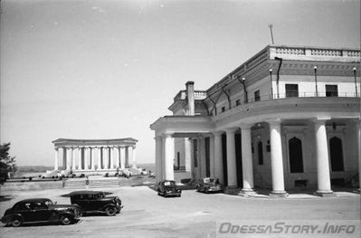 03-06-1943 Fotograf Willy Pragher. добавил - Good++++
