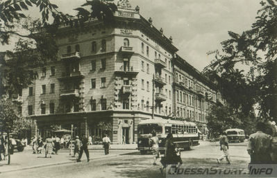 Дерибасовская, 14
* на замену
