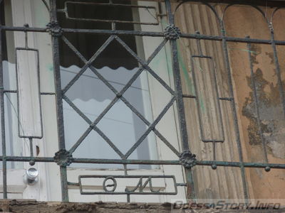 Дворянская, 30
